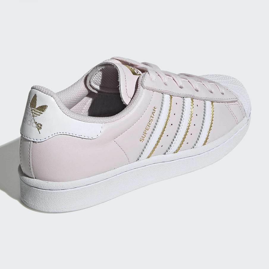 Фото № 4 с приближением к товару «‎Adidas Superstar »