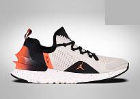 Фото № 1 с приближением к товару «‎Nike Air Jordan React Havoc Light Bone Hot Coral »