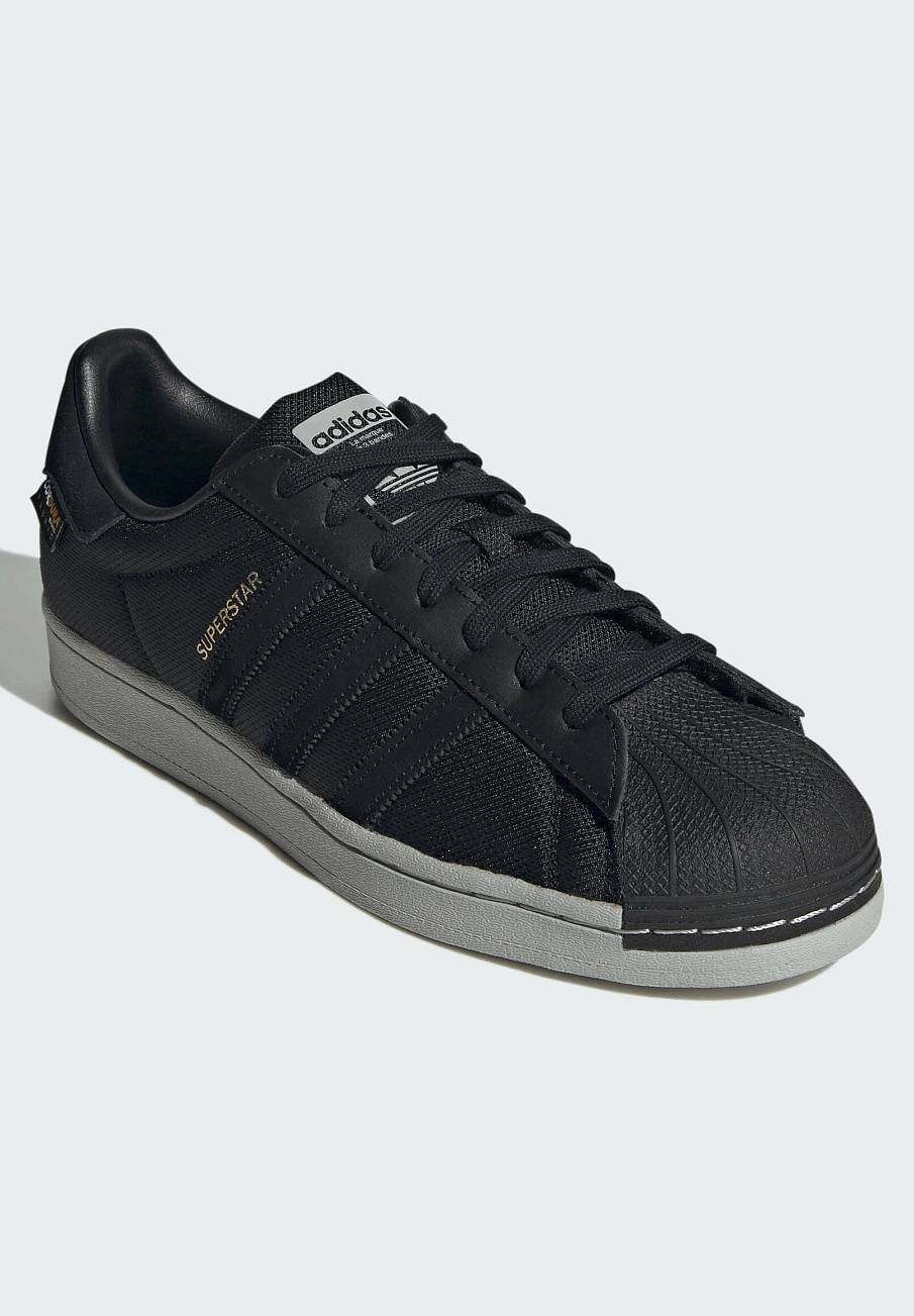 Фото № 2 с приближением к товару «‎Adidas Superstar »