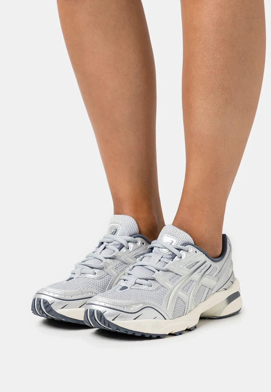 Фото № 1 с приближением к товару «‎Кроссовки Asics a0h11a04n-d11-n»
