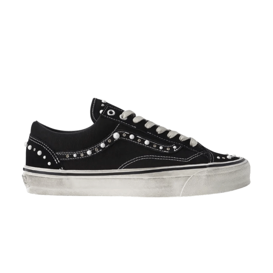 Фото № 1 с приближением к товару «‎Vans LX Old Skool 36 Pearlized Marshmallow Black»