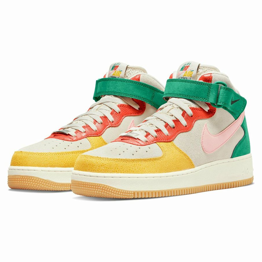 Фото № 1 с приближением к товару «‎Nike Air Force »