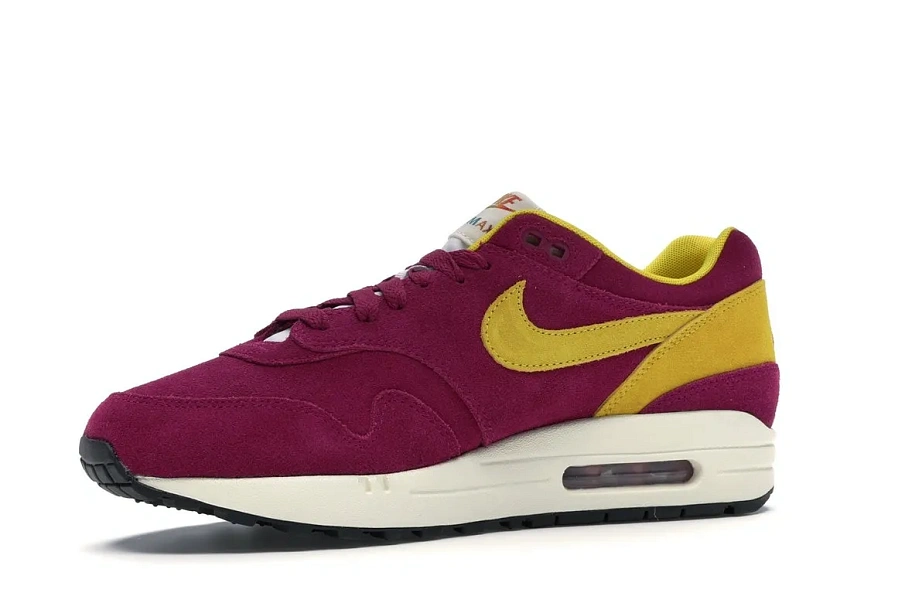 Фото № 4 с приближением к товару «‎Nike Air Max 1 Dynamic Berry»