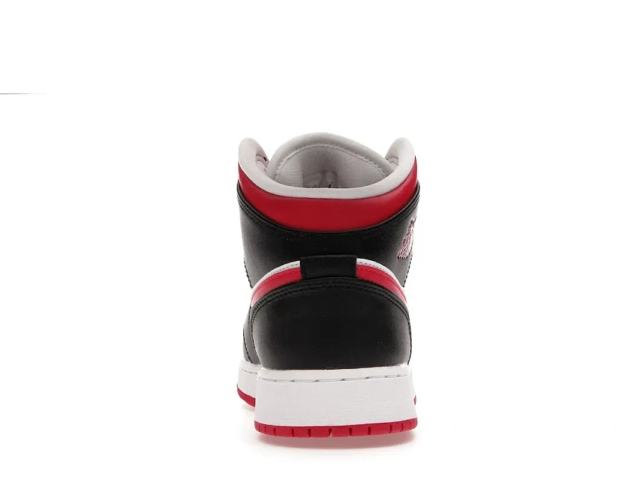 Фото № 4 с приближением к товару «‎Jordan 1 Mid Very Berry »