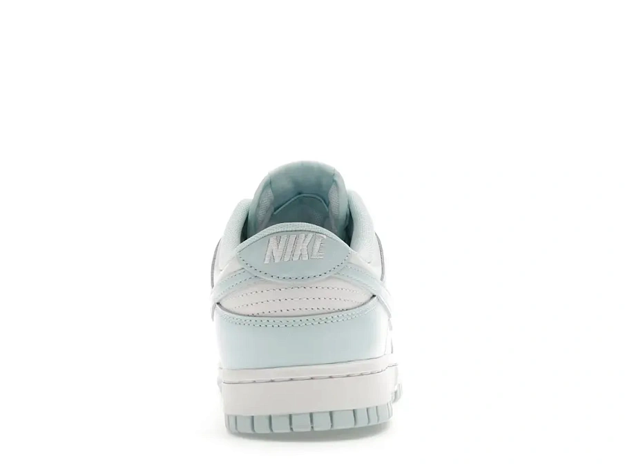 Фото № 4 с приближением к товару «‎Nike Dunk Low»
