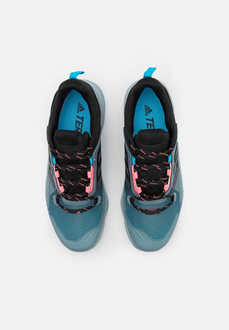 Фото № 4 с приближением к товару «‎Adidas Terrex Swift»