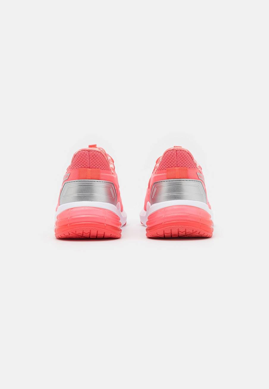 Фото № 3 с приближением к товару «‎Puma Lvl-Up Xt Untmd Floral»