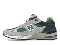 Фото № 3 с приближением к товару «‎New Balance 991»