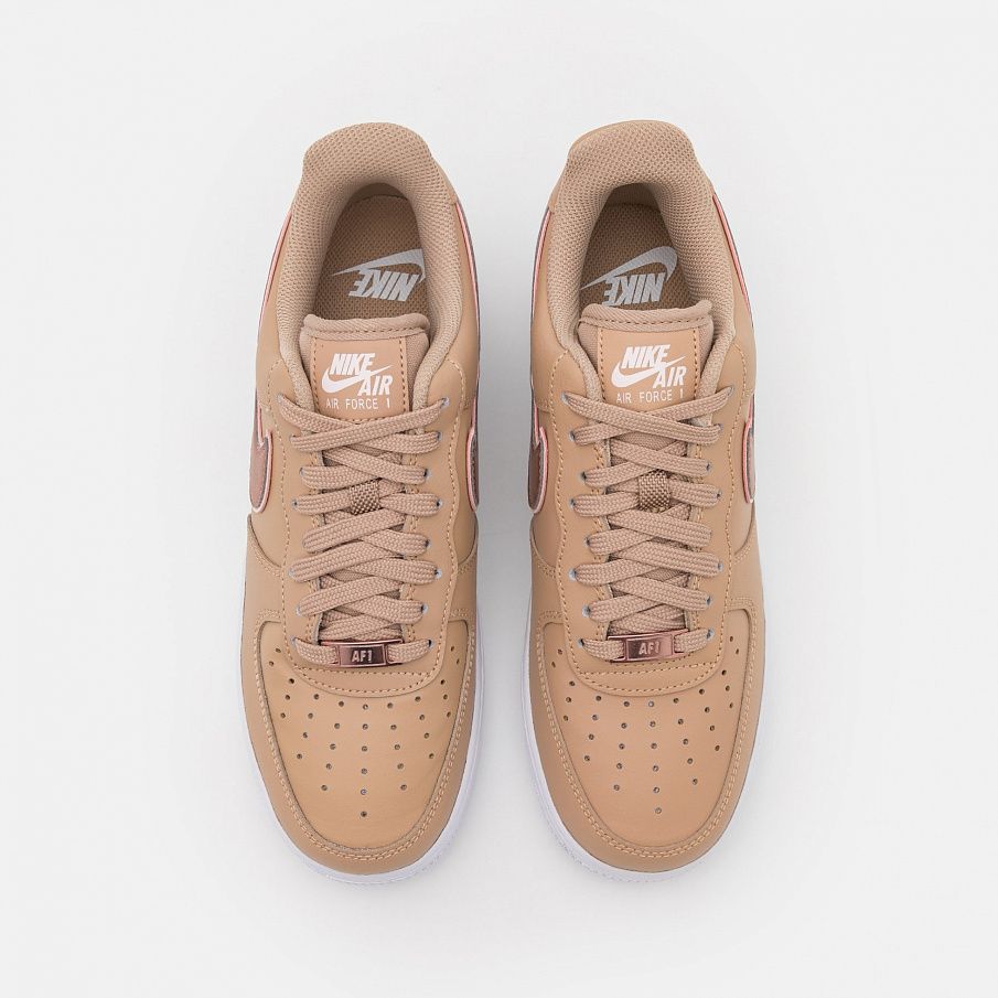 Фото № 5 с приближением к товару «‎Nike Air Force 1 »