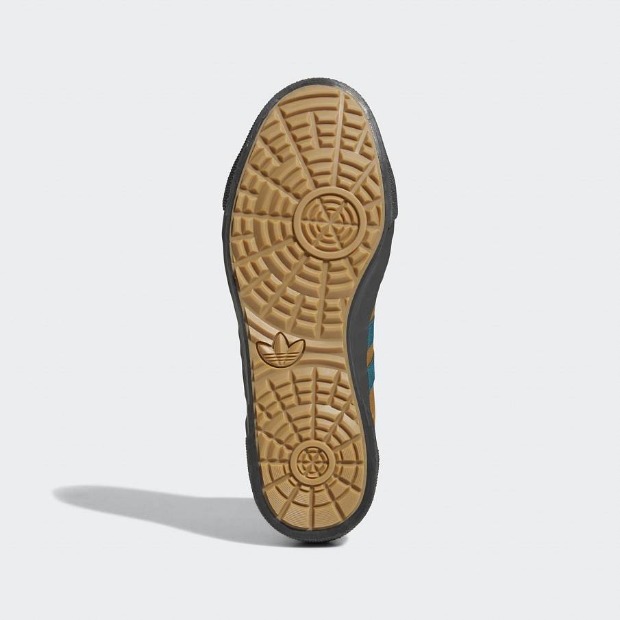 Фото № 5 с приближением к товару «‎Adidas Nizza RF All Terrain »