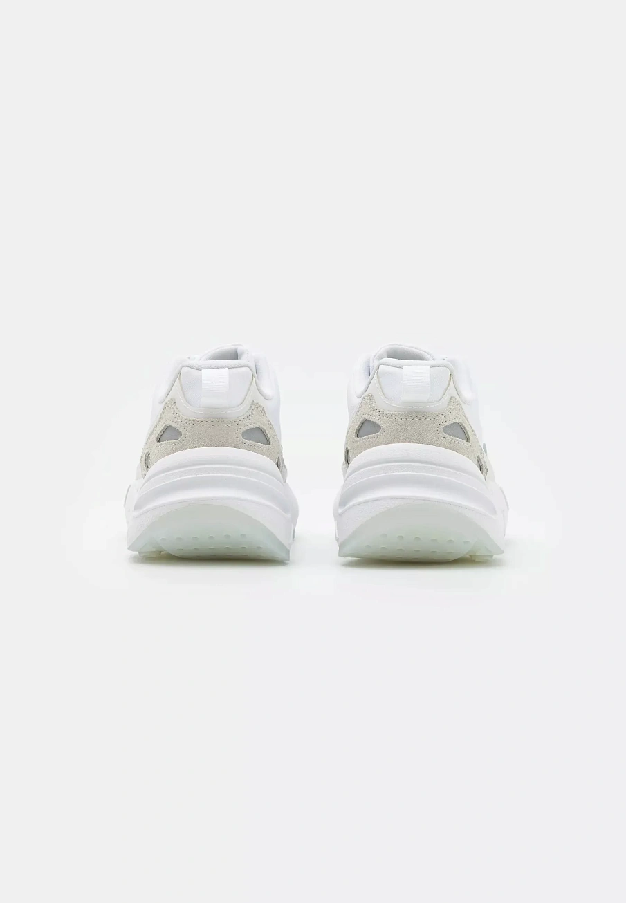 Фото № 3 с приближением к товару «‎ZX 22 BOOST UNISEX»