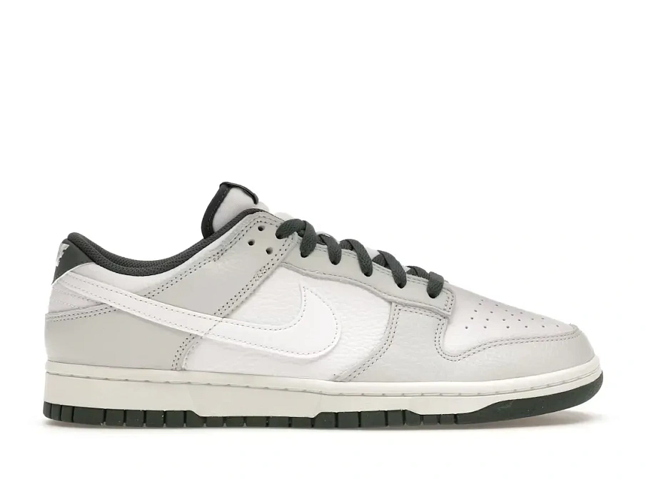 Фото № 1 с приближением к товару «‎Nike Dunk Low Retro SE»