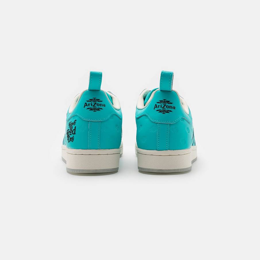 Фото № 3 с приближением к товару «‎Adidas Arizona Vol II »