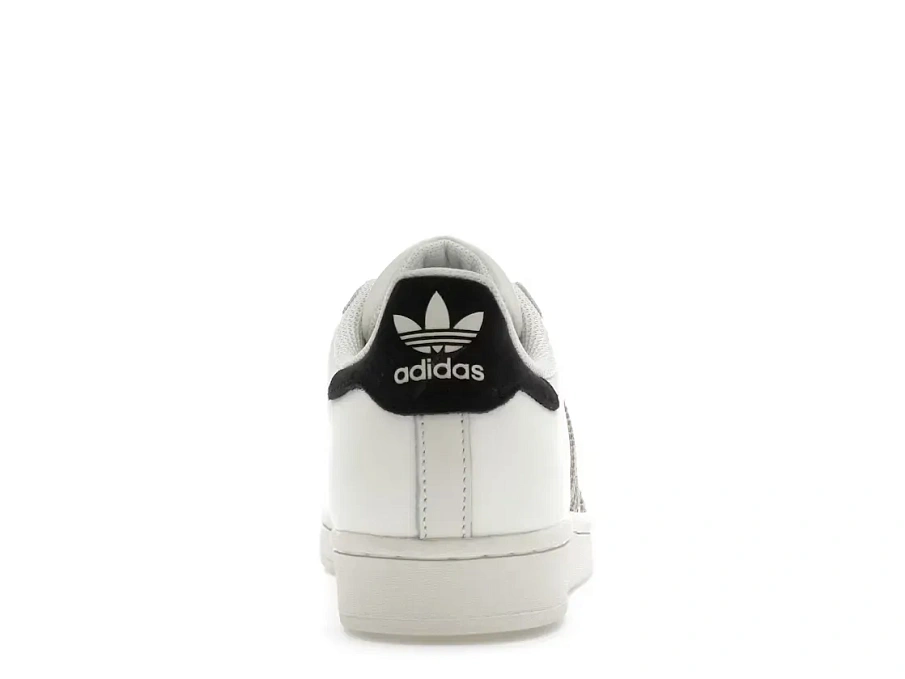 Фото № 4 с приближением к товару «‎adidas Superstar»