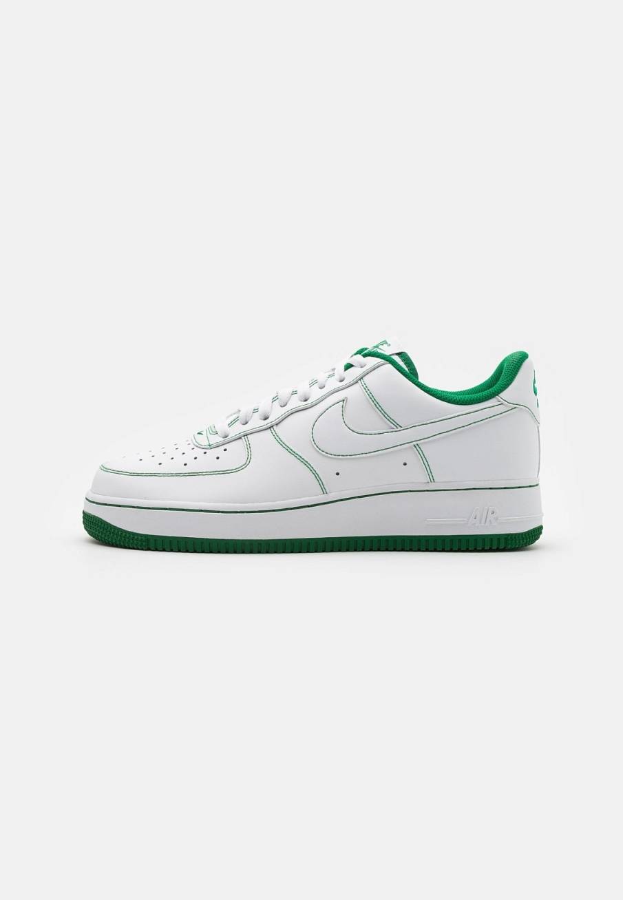 Фото № 1 с приближением к товару «‎Nike Air Force 1 Stitch »