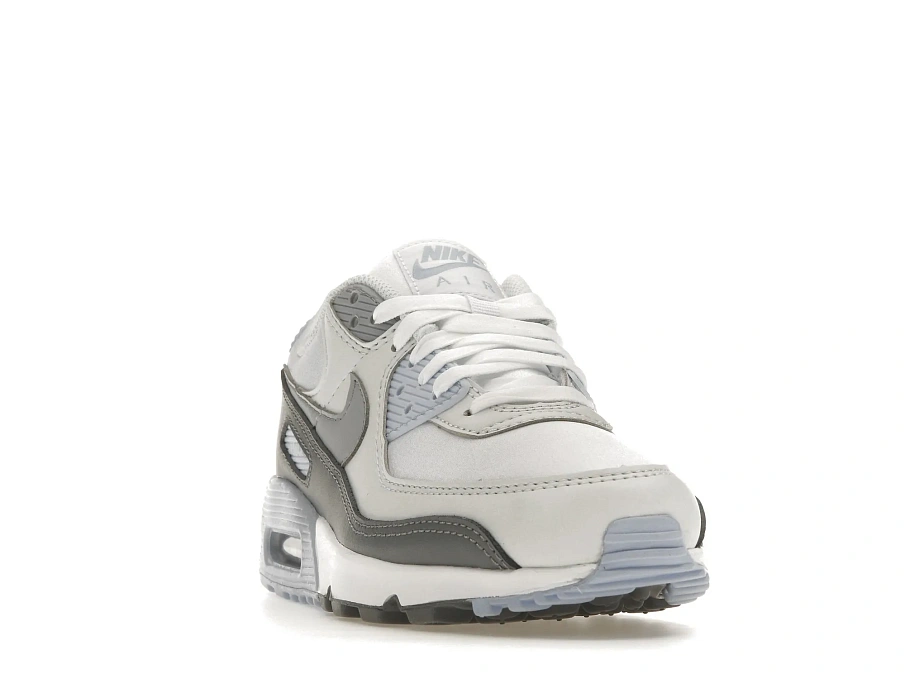 Фото № 4 с приближением к товару «‎Nike Air Max 90 White Wolf Gray Photon Dust »
