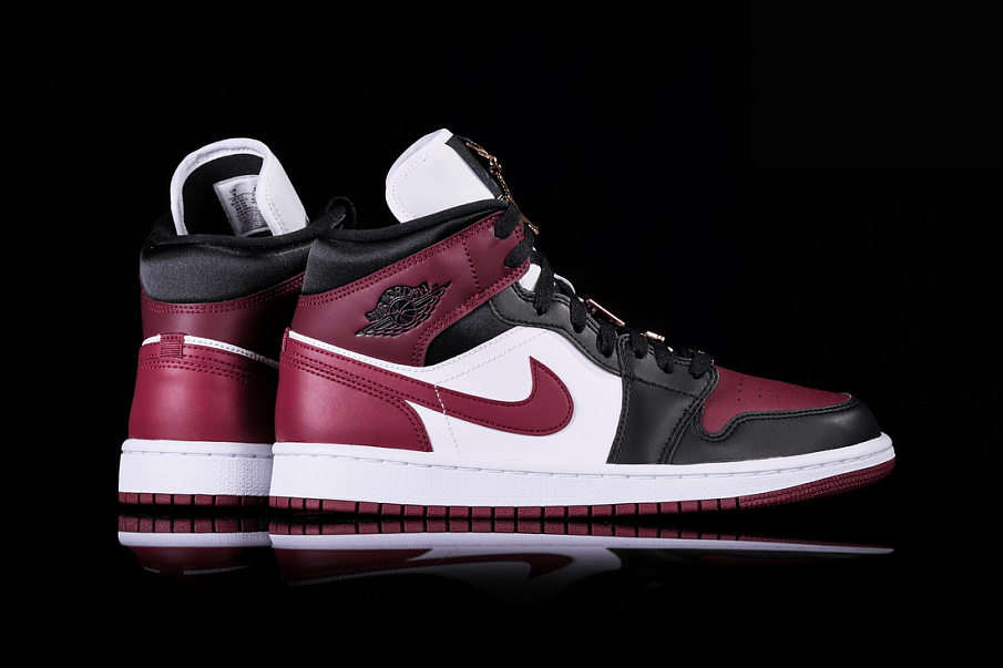Фото № 4 с приближением к товару «‎Nike Air Jordan 1 Retro SE Wmns Dark Beetroot»