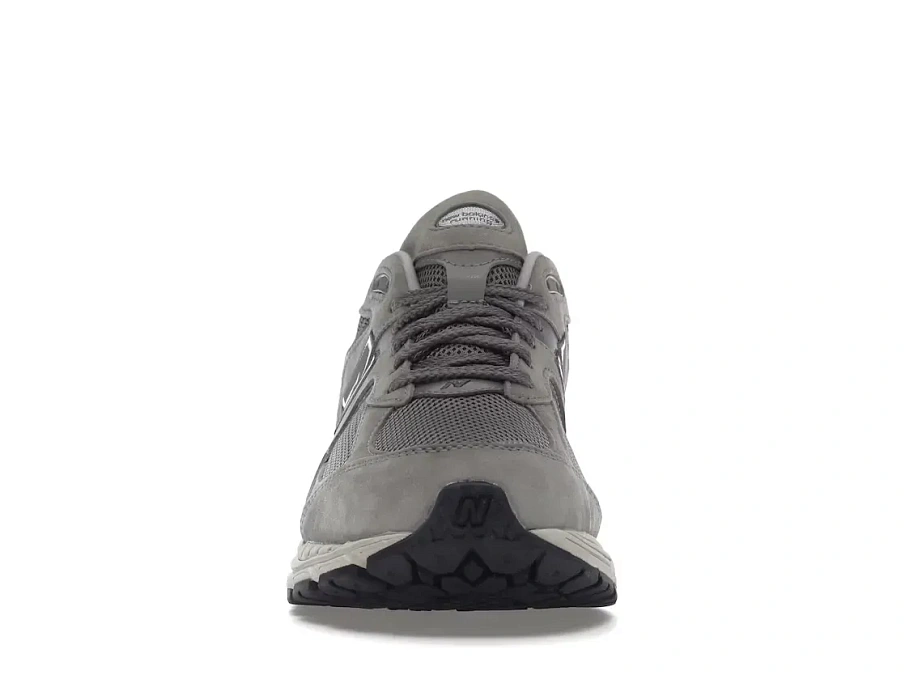 Фото № 2 с приближением к товару «‎New Balance 2002R»