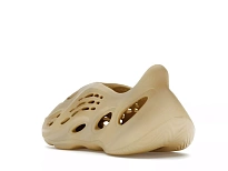 Фото № 6 с приближением к товару «‎adidas Yeezy Foam RNR Desert Sand»