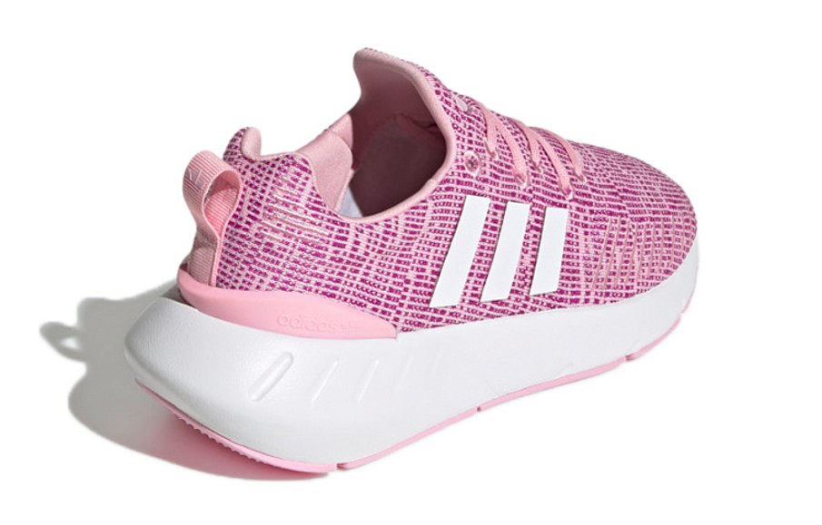 Фото № 4 с приближением к товару «‎adidas originals Swift Run 22 J Running Shoes»