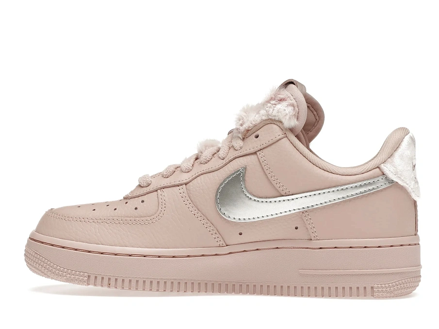 Фото № 5 с приближением к товару «‎Nike Air Force 1 Low Faux Sherpa Fur »