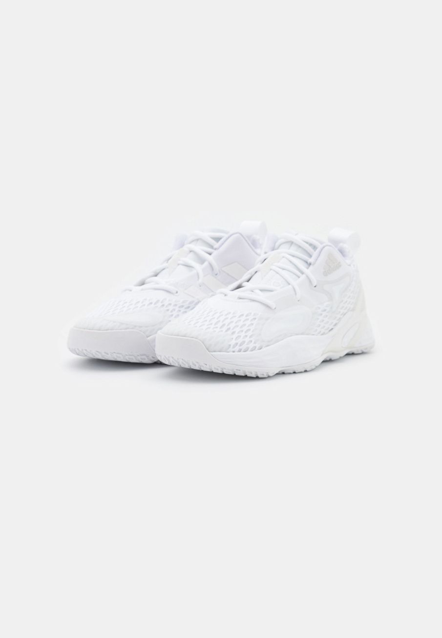 Фото № 2 с приближением к товару «‎Adidas Exhibit Away Team Lightstrike Shoes»