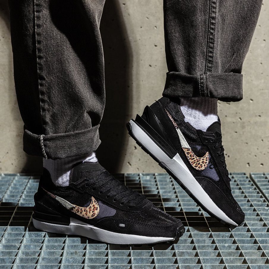 Фото № 2 с приближением к товару «‎Nike Waffle One SE»