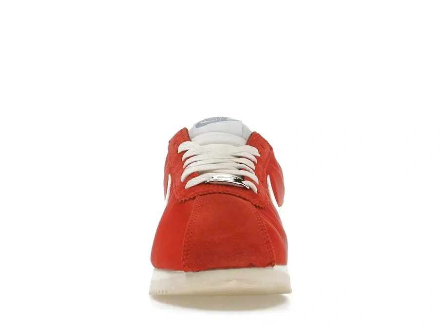 Фото № 2 с приближением к товару «‎Nike Cortez»