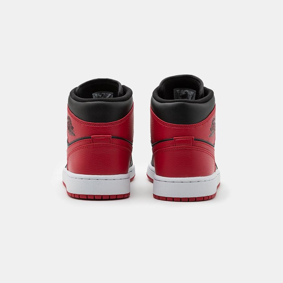 Фото № 3 с приближением к товару «‎Air Jordan 1 »