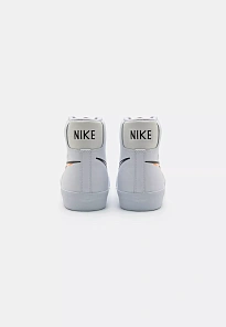 Фото № 3 с приближением к товару «‎BLAZER MID 77 UNISEX»