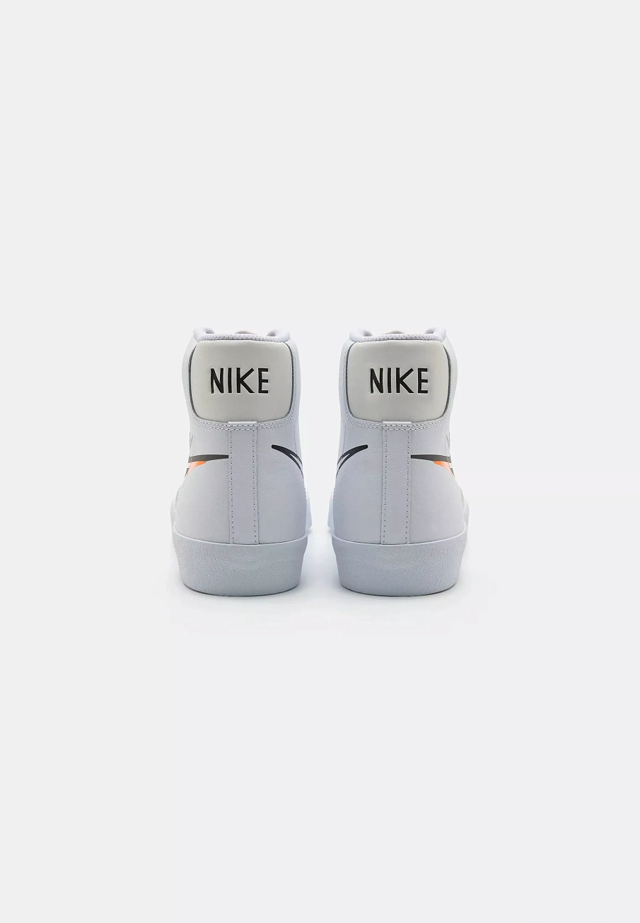 Фото № 3 с приближением к товару «‎BLAZER MID 77 UNISEX»