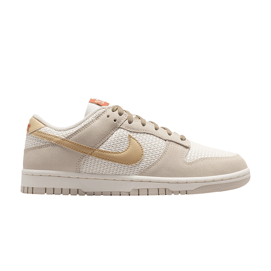 Фото № 1 с приближением к товару «‎Nike Women's Dunk Low SE Sail»