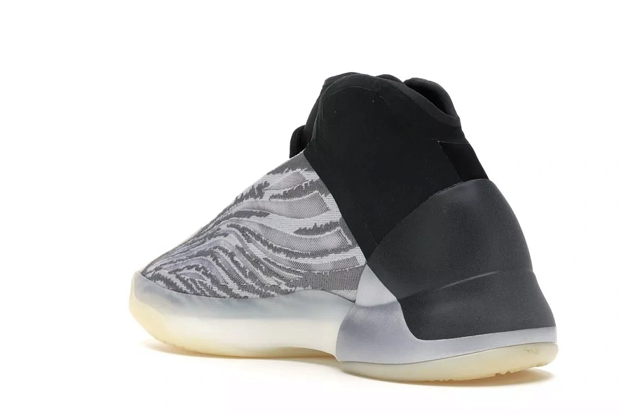 Фото № 2 с приближением к товару «‎adidas Yeezy QNTM (Lifestyle Model)»