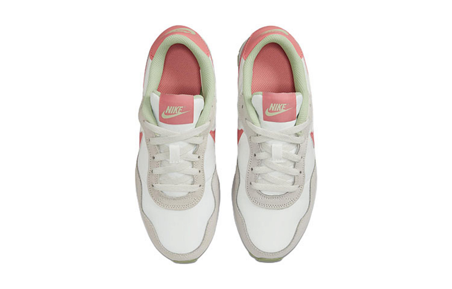 Фото № 4 с приближением к товару «‎ Nike MD Valiant Running shoes»
