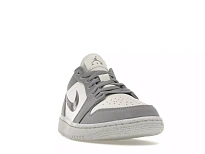 Фото № 1 с приближением к товару «‎Jordan 1 Low SE Light Steel Grey »