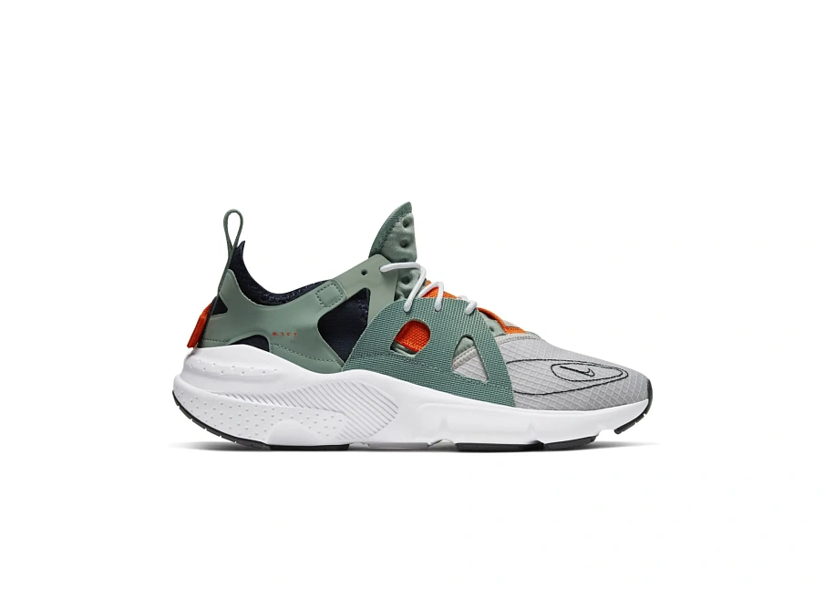 Фото № 1 с приближением к товару «‎Nike Huarache Type Silver Pine»