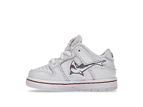 Фото № 3 с приближением к товару «‎Nike SB Dunk Low»