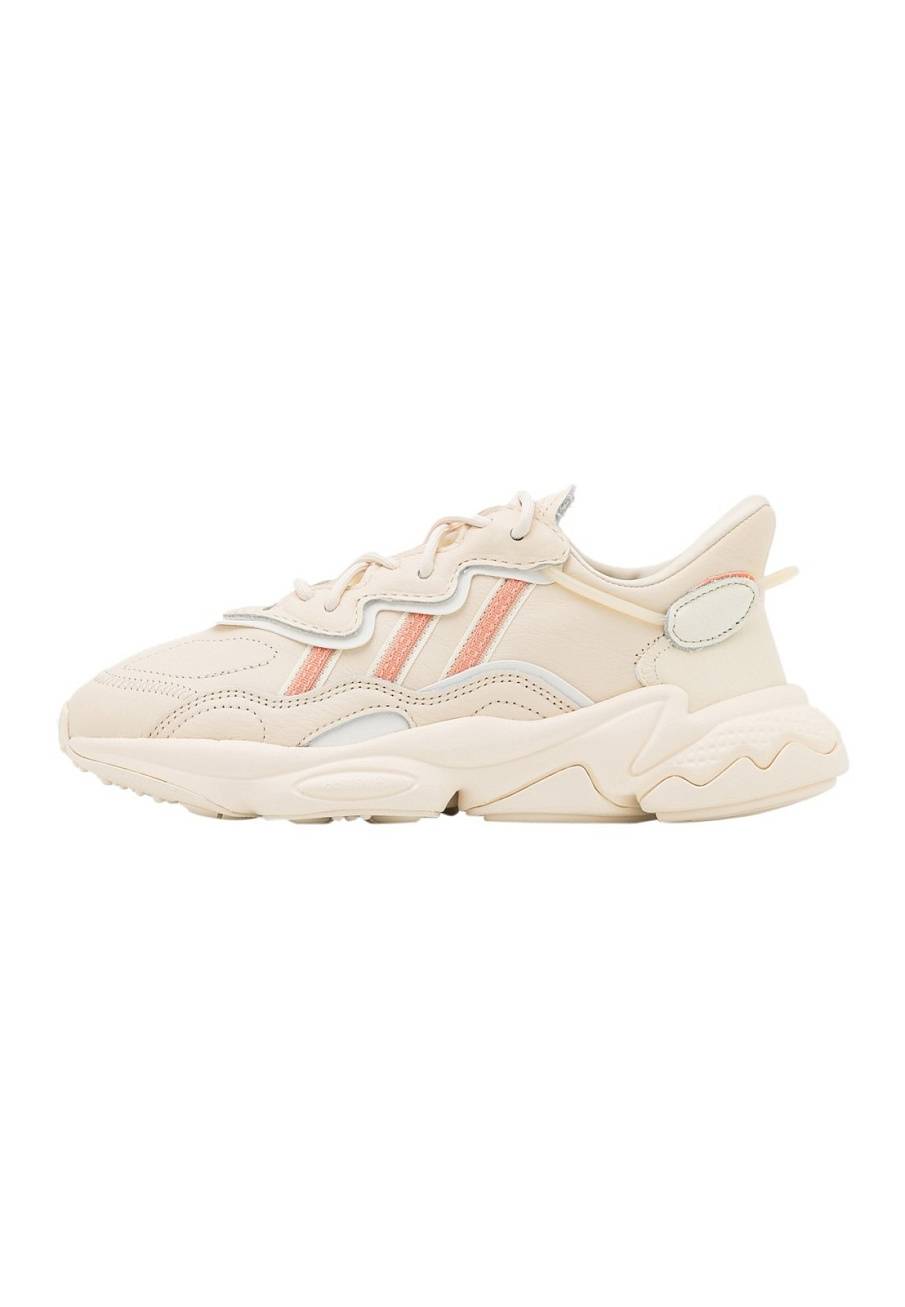 Фото № 1 с приближением к товару «‎Adidas Ozweego »