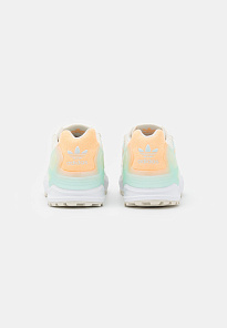 Фото № 4 с приближением к товару «‎Adidas ZX Wavian »