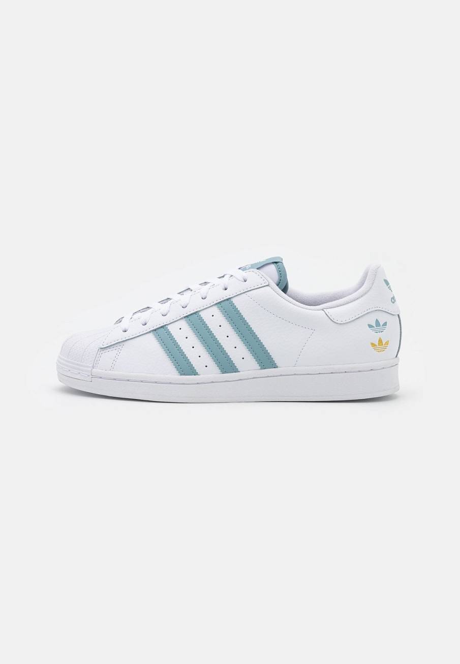 Фото № 1 с приближением к товару «‎Adidas Superstar »