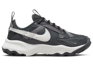Nike TC 7900 (DD9682-001)