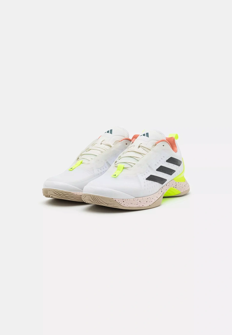 Фото № 2 с приближением к товару «‎AVACOURT»