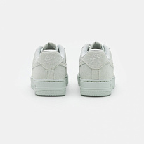 Фото № 4 с приближением к товару «‎Nike Air Force 1 »