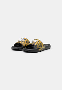 Фото № 2 с приближением к товару «‎Nike Victori One Slide Print»