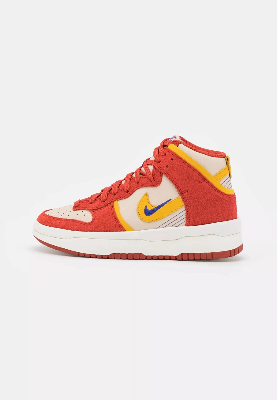 Фото № 1 с приближением к товару «‎WMNS DUNK HIGH UP»