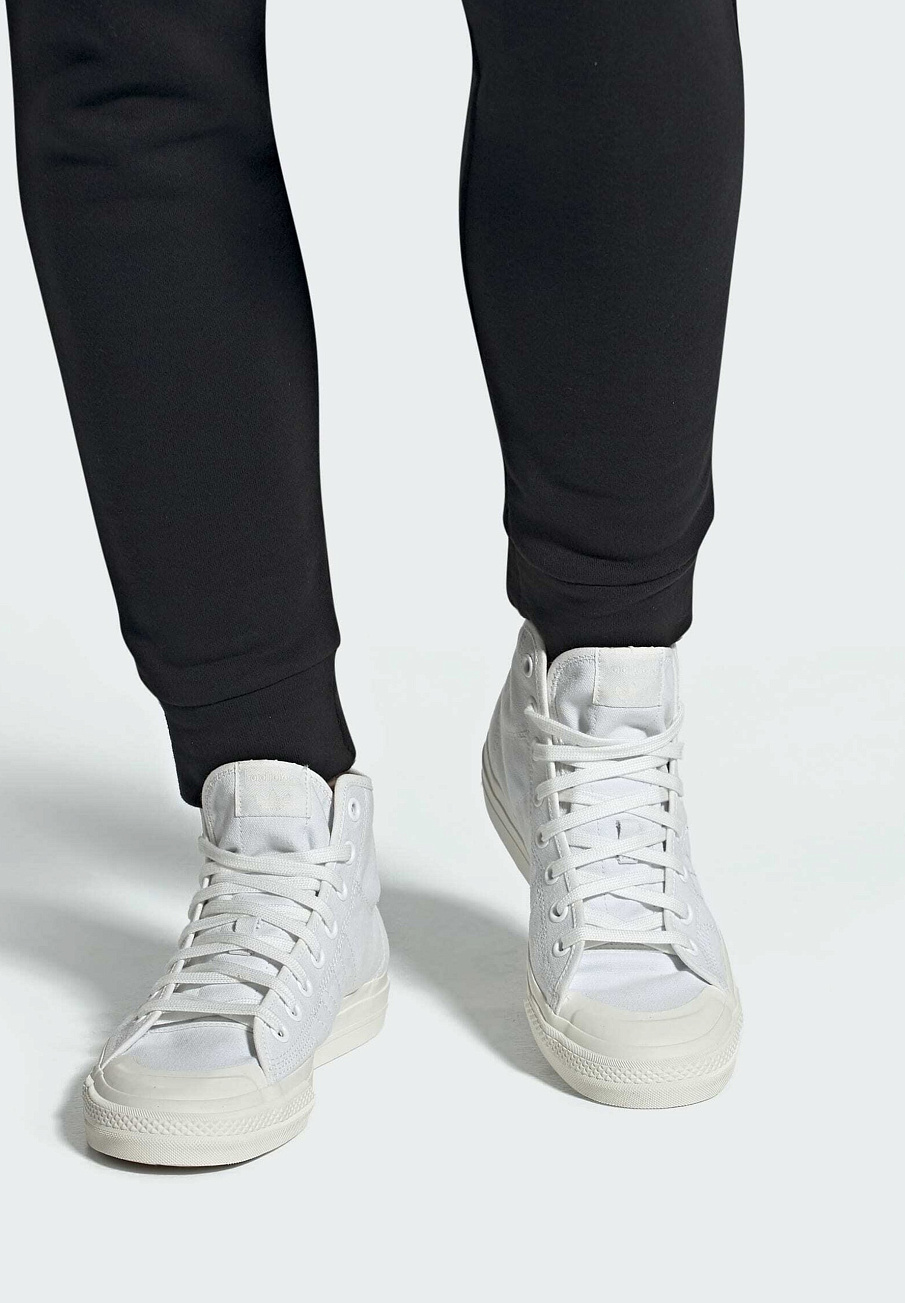 Фото № 2 с приближением к товару «‎Adidas Nizza »