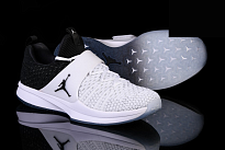 Фото № 1 с приближением к товару «‎Nike Air Jordan Trainer 2 Flyknit Contrast »