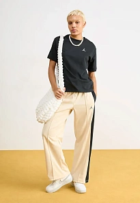 Фото № 1 с приближением к товару «‎AIR FORCE 1 DANCE»