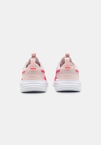 Фото № 3 с приближением к товару «‎Puma Scorch Runner»