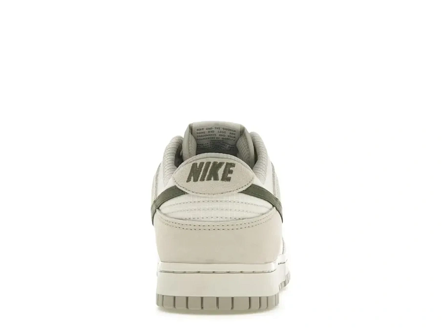 Фото № 4 с приближением к товару «‎Nike Dunk Low»